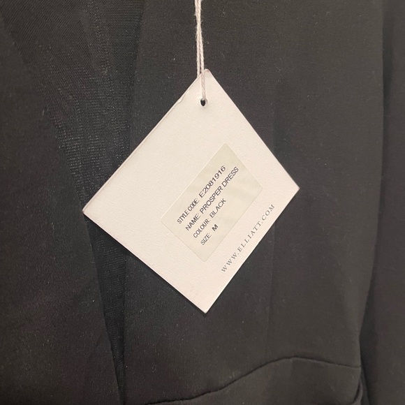 Never wore, thought I would. - Picture 5 of 6